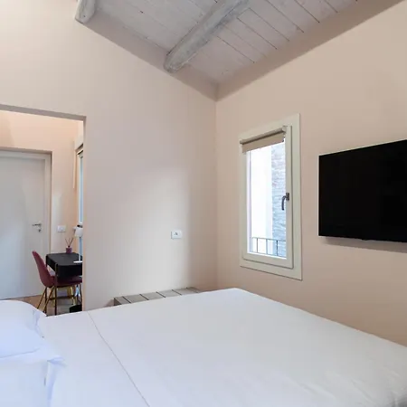 Le Del Corso Bed & Breakfast 4*