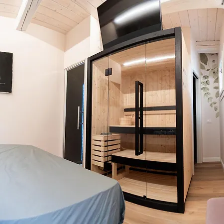 Couette-café Le Del Corso 4*